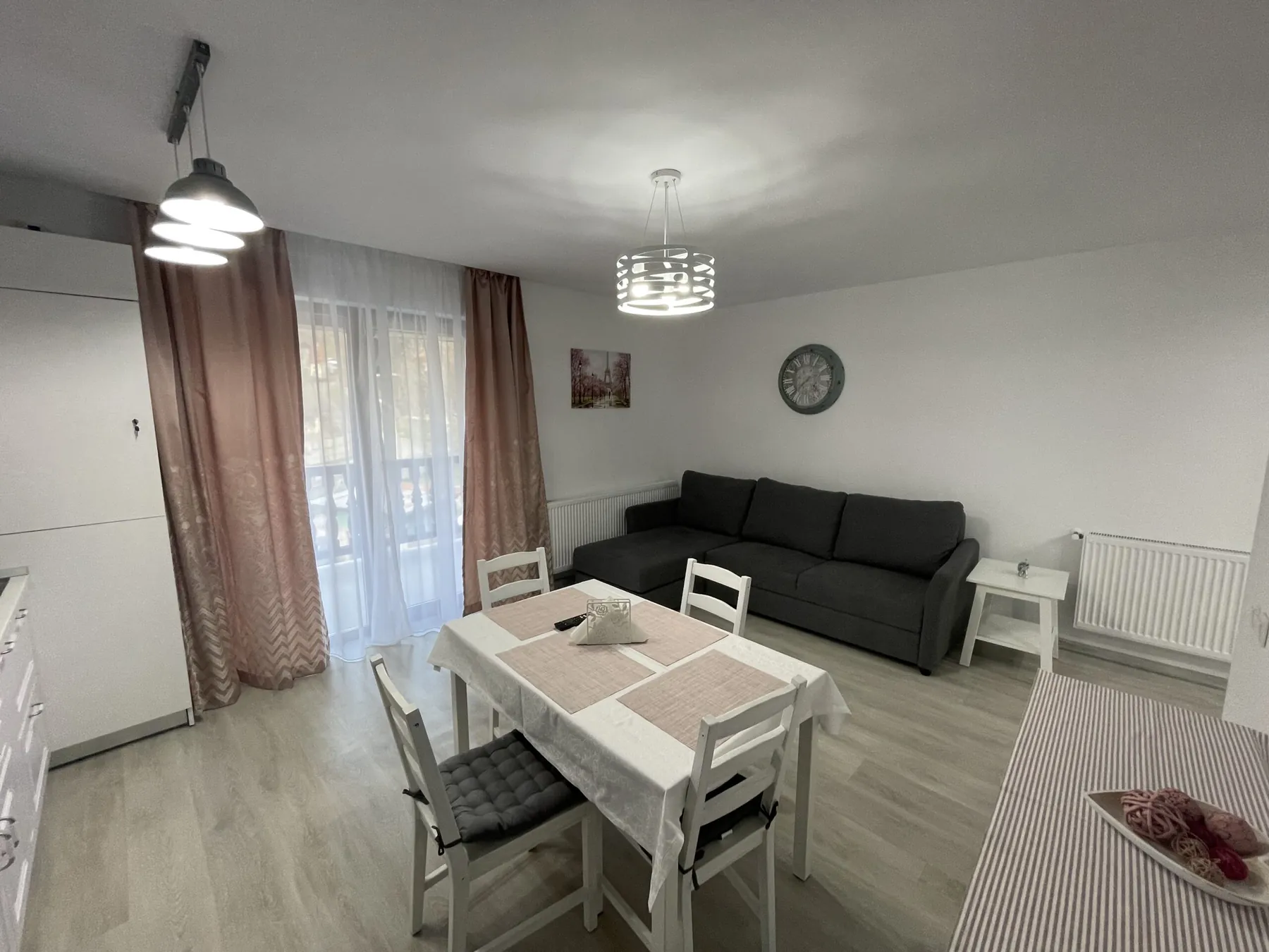 Living modern în Castle Residence Eminescu